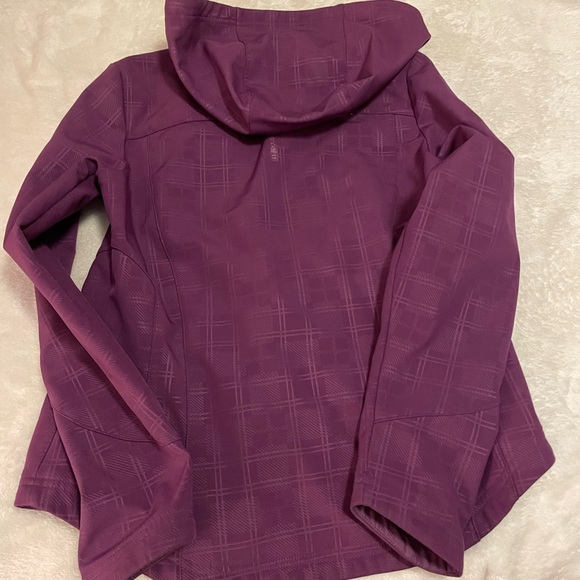 Purple ladies medium mondetta jacket - Picture 3 of 4